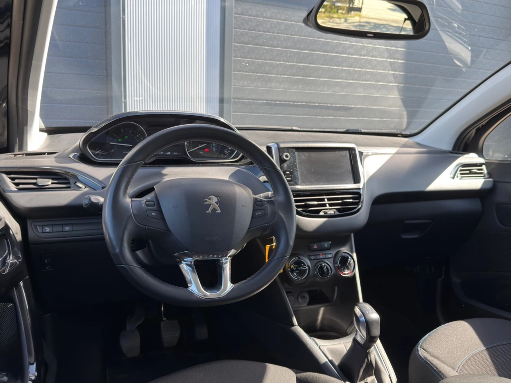 Peugeot 208 – foto 16
