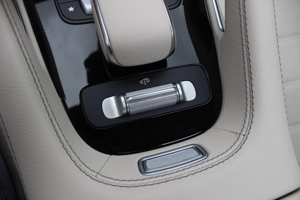 Mercedes-Benz GLE – foto 32