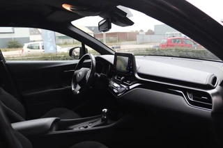 Toyota C-HR – thumbnail 14