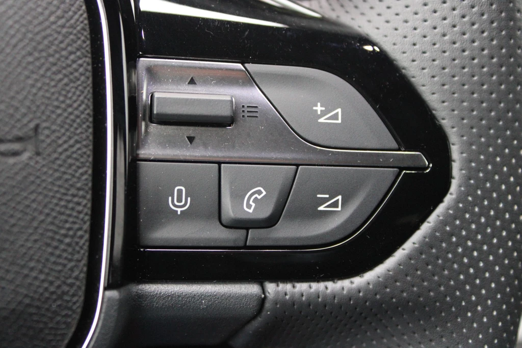 Peugeot 408 – foto 17