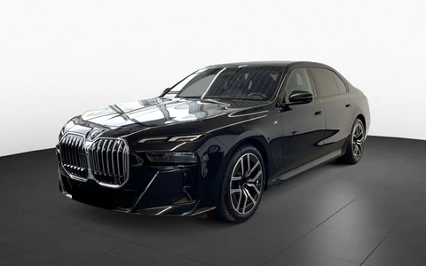 BMW 7 Serie 740d xDrive M-Sport PanoSky ACC Head-Up SurroundView