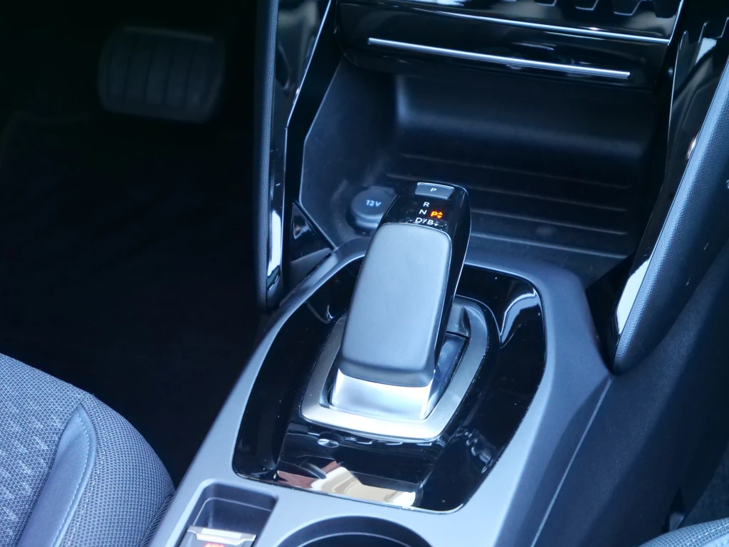 Peugeot e-2008 – foto 27