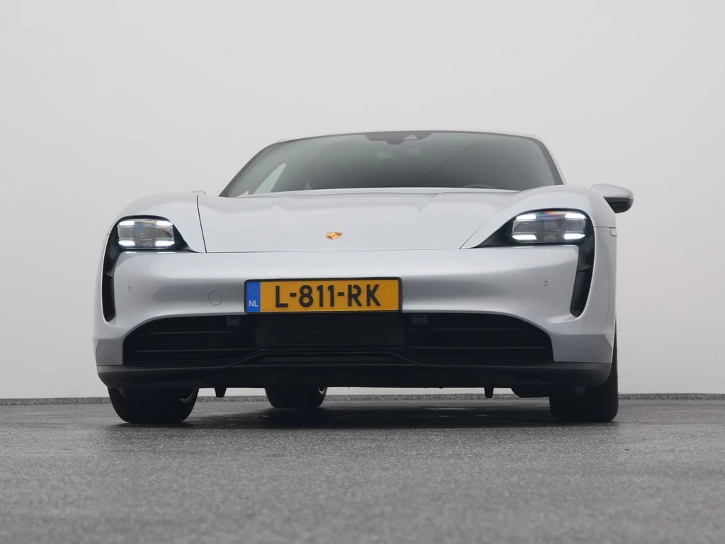 Porsche Taycan – foto 17