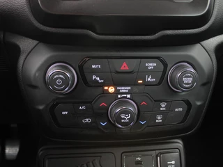 Jeep Renegade – thumbnail 17
