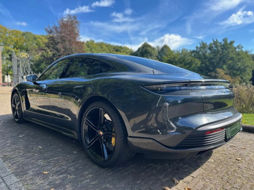 Porsche Taycan – foto 5