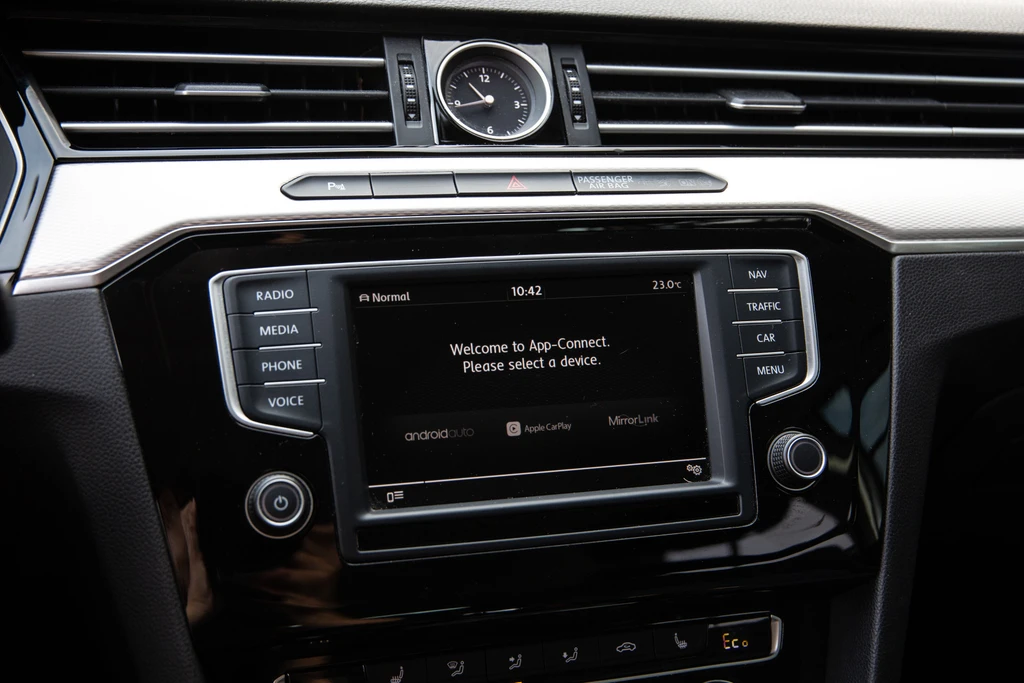 Volkswagen Passat – foto 16