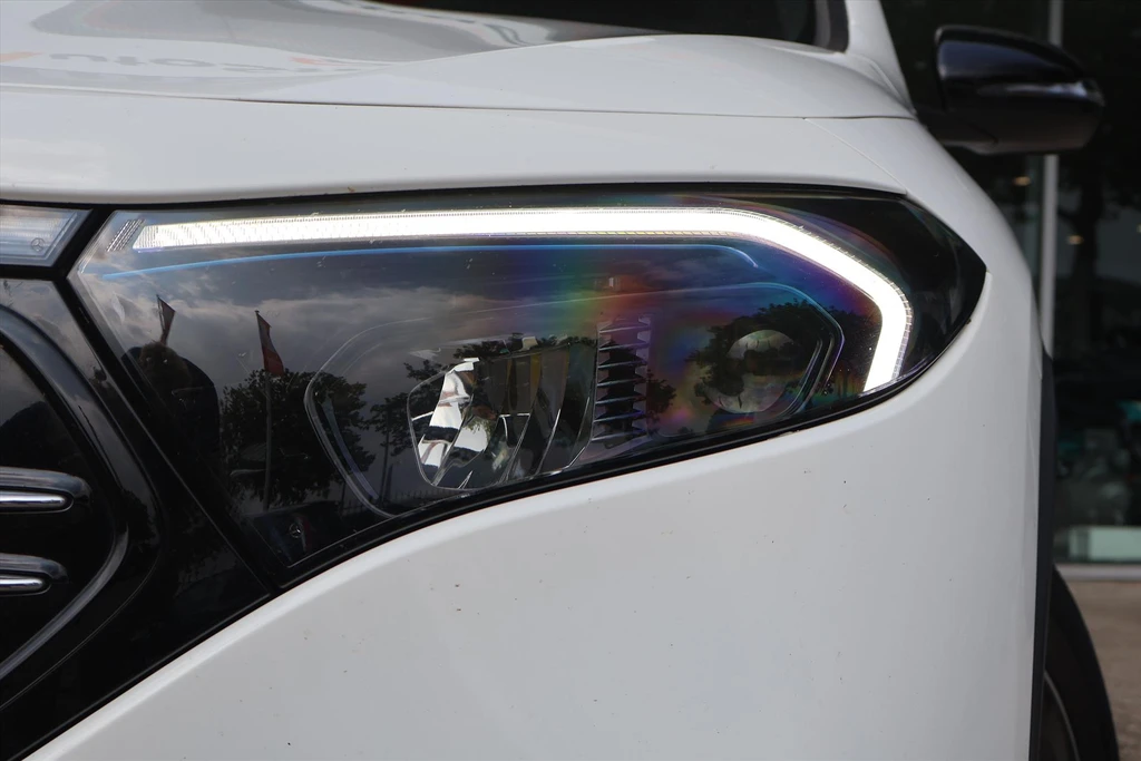 Mercedes-Benz EQA – foto 8