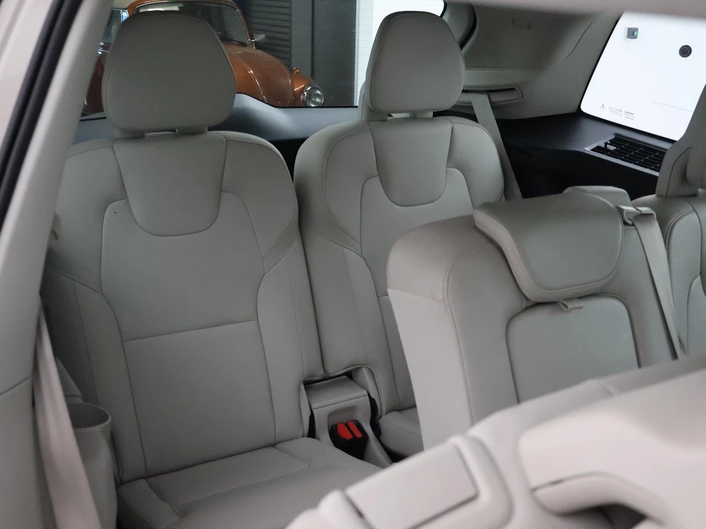 Volvo XC90 – foto 13