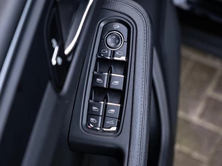Porsche Macan – thumbnail 28