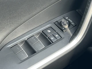 Toyota RAV4 – thumbnail 13