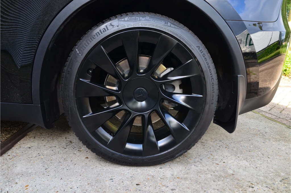 Tesla Model Y – foto 35