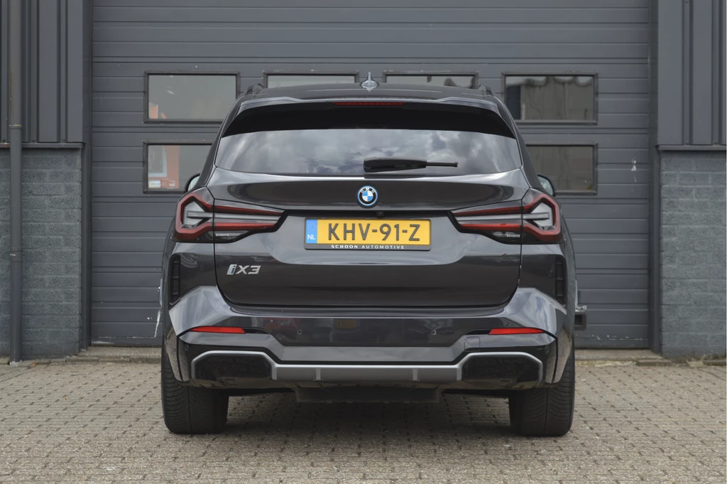 BMW iX3 – foto 3