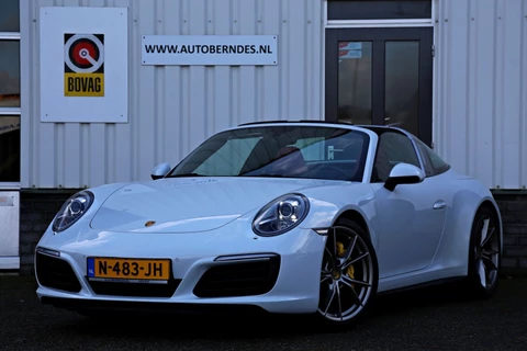 Porsche 911 3.0 Targa 4 370PK Aut. 991.2 *Perfect Porsche Onderh.*Sportuitlaat/ACC/Bose/Stoelverw./Stuurwielverw./Camera/LED/Bi-Xenon/20 inch LM*