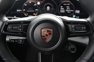 Porsche Taycan – thumbnail 26
