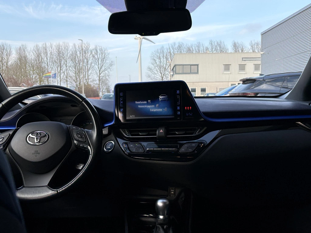 Toyota C-HR – foto 17