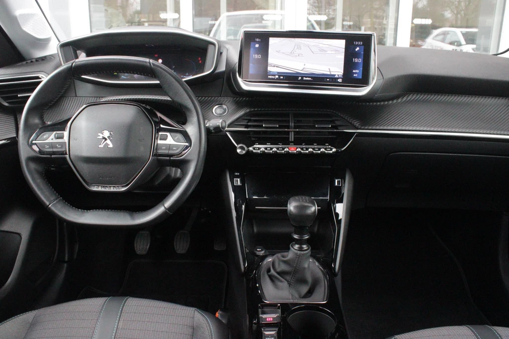 Peugeot 208 – foto 13