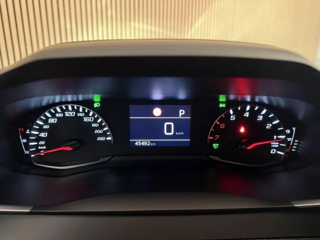 Peugeot 208 – foto 18