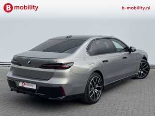 BMW i7 – thumbnail 6