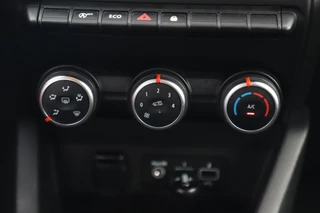Renault Clio – thumbnail 10