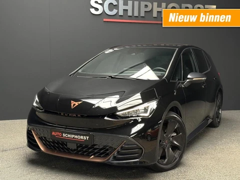 CUPRA Born CUPRA Born 546 km Limited 84 kw Adaptive cruise control, Achteruitrijcamera,Head-up