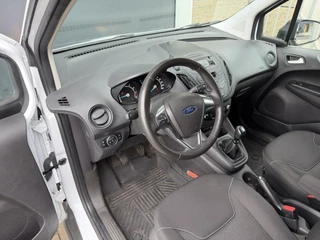 Ford Transit Courier – thumbnail 17