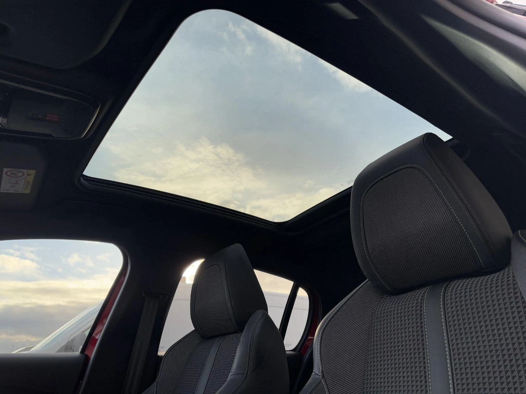 Peugeot 208 – foto 12