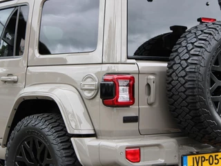 Jeep Wrangler – thumbnail 3