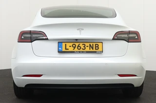 Tesla Model 3 – thumbnail 3