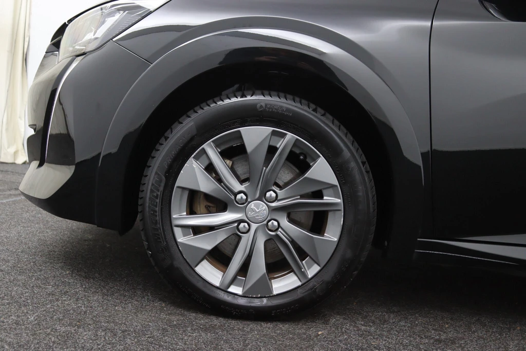 Peugeot e-208 – foto 33