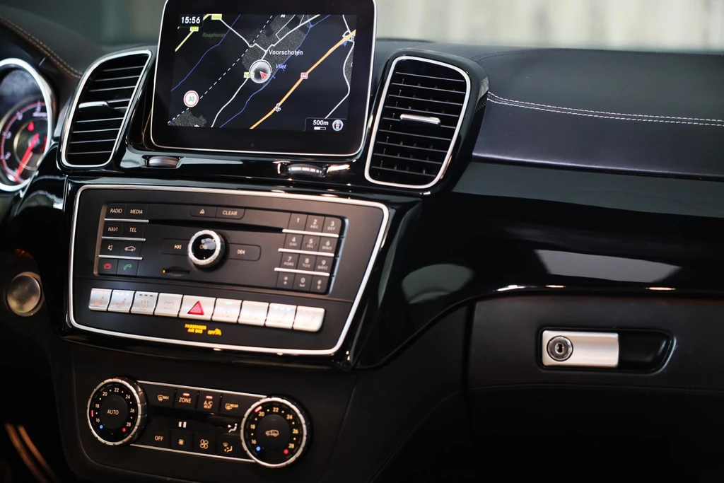 Mercedes-Benz GLE – foto 33