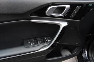 Kia ProCeed – thumbnail 23