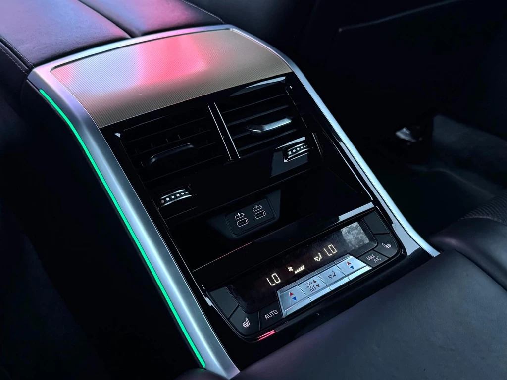 BMW 8 Serie – foto 25