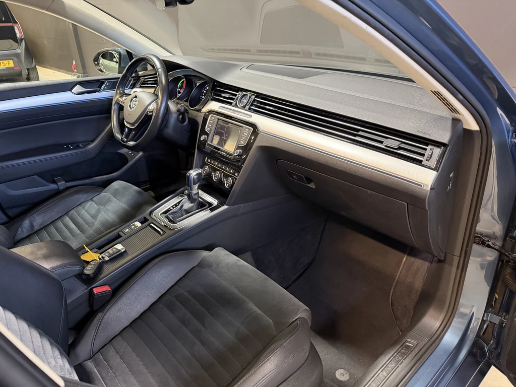 Volkswagen Passat – foto 27