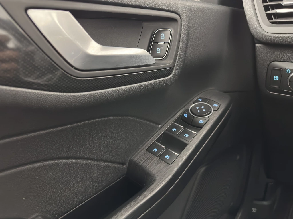Ford Kuga – foto 28