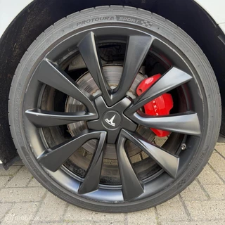 Tesla Model 3 – thumbnail 19
