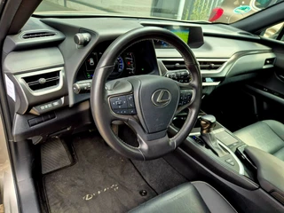 Lexus UX – thumbnail 20