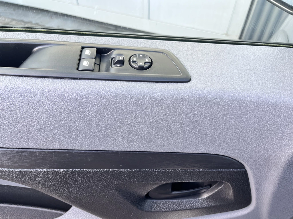 Peugeot Traveller – foto 14