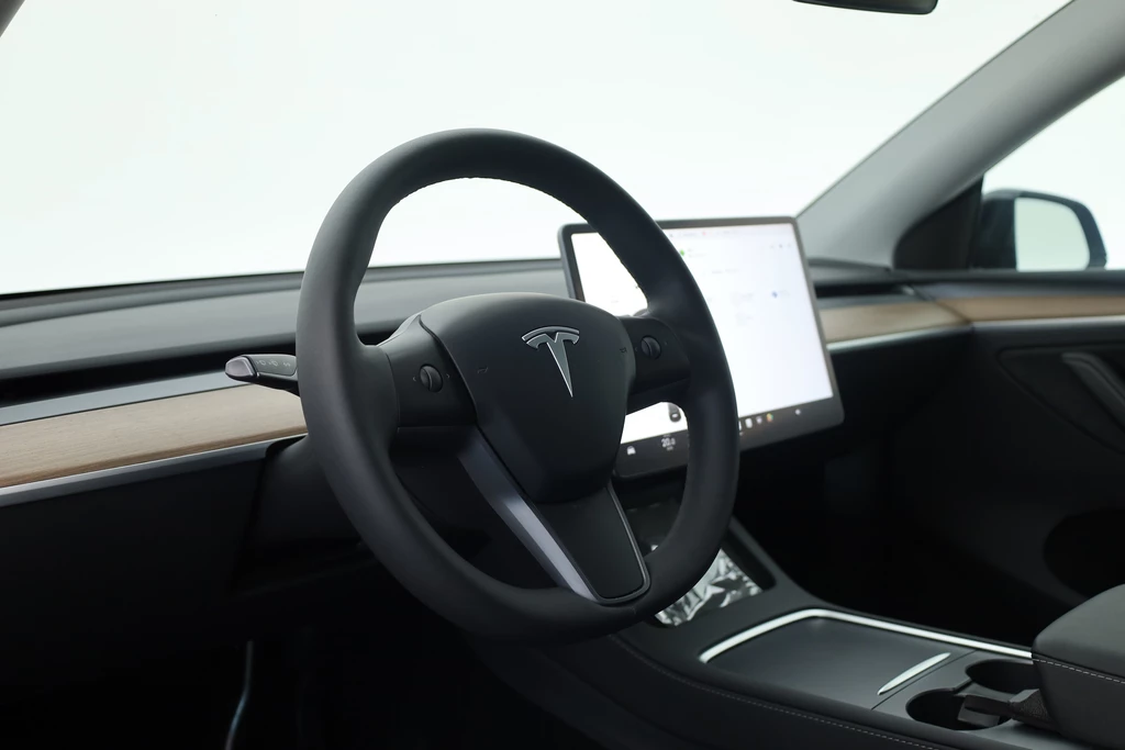 Tesla Model Y – foto 10