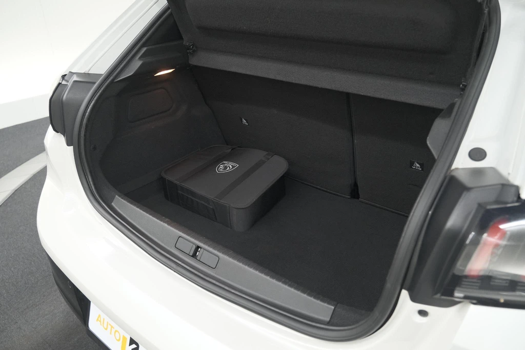 Peugeot e-208 – foto 25