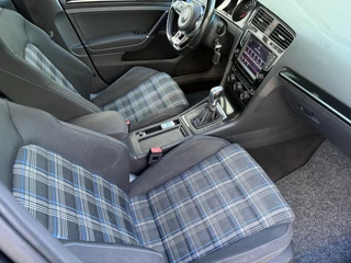 Volkswagen Golf – thumbnail 23