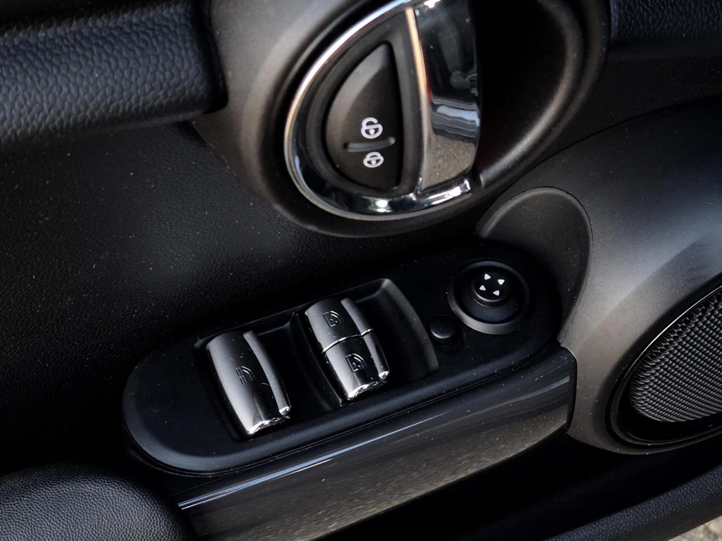 MINI One Cabrio – foto 29