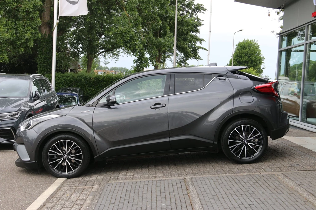 Toyota C-HR – foto 2