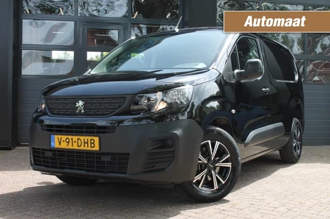 Peugeot e-Partner 136 L2 50 KWH Lang model (L2) drie zit plaatsen 1e eigenaar