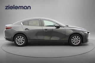 Mazda 3 – thumbnail 6