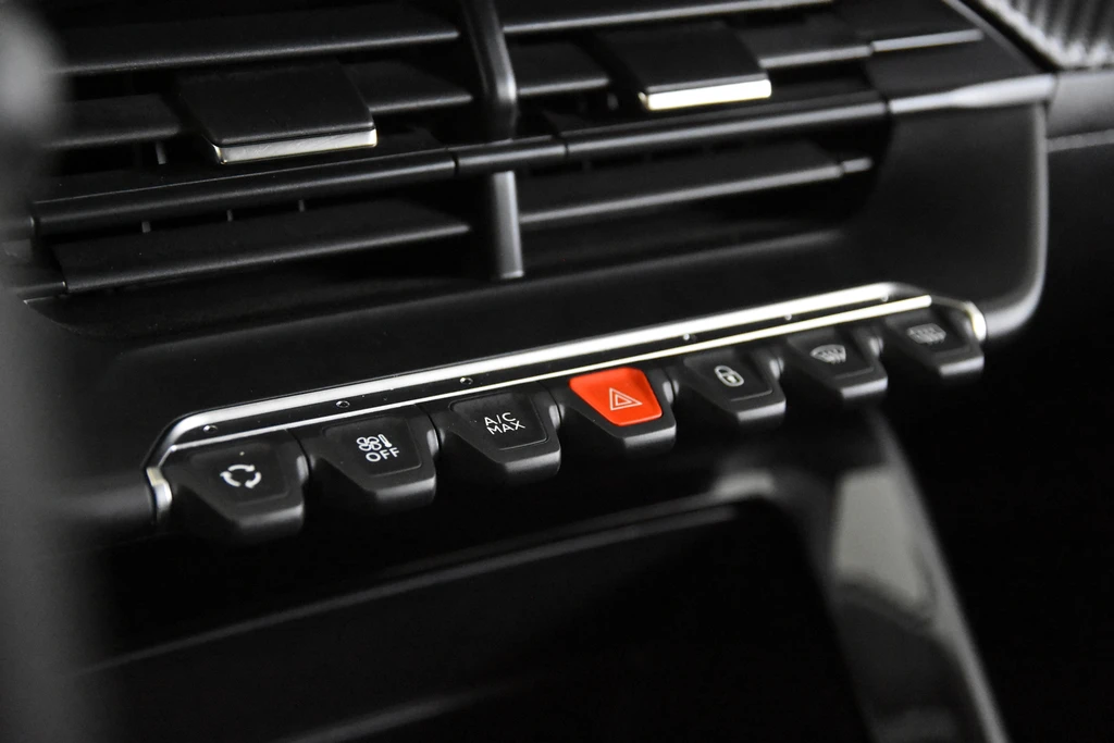 Peugeot 208 – foto 23