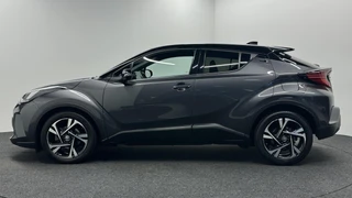 Toyota C-HR – thumbnail 2