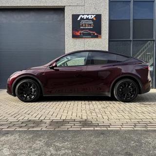 Tesla Model Y – thumbnail 2