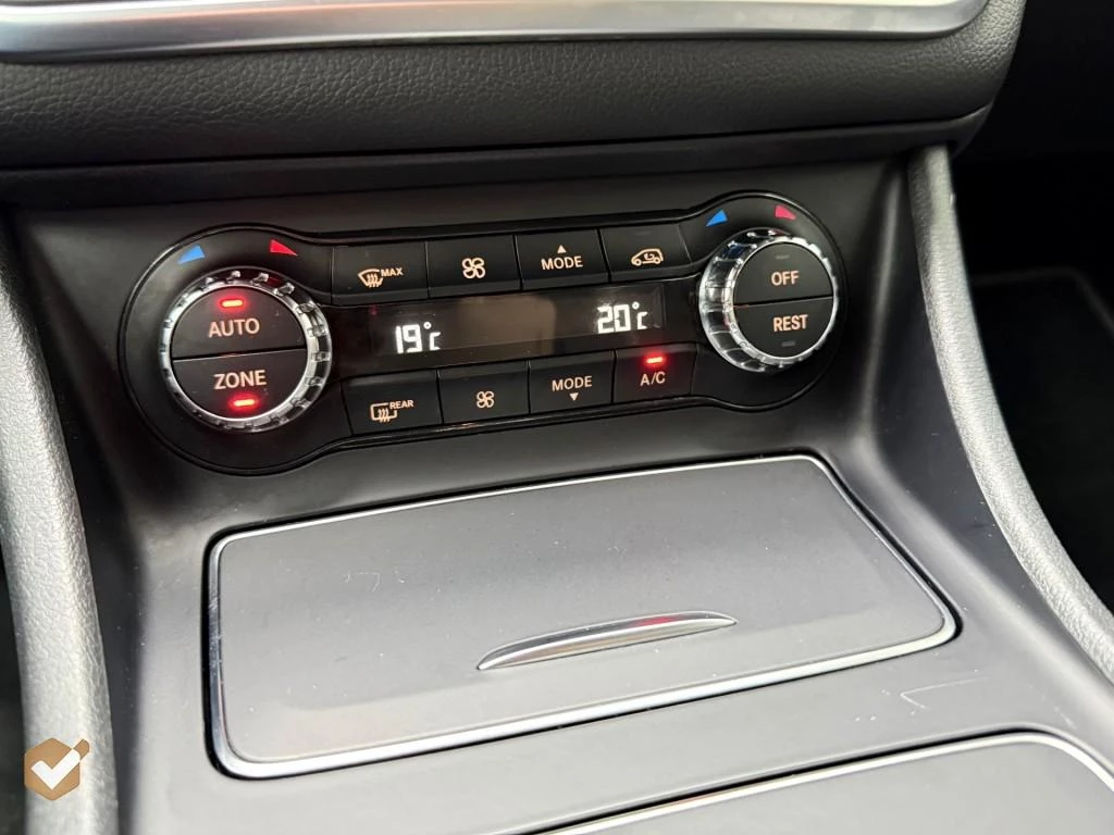 Mercedes-Benz GLA – foto 42