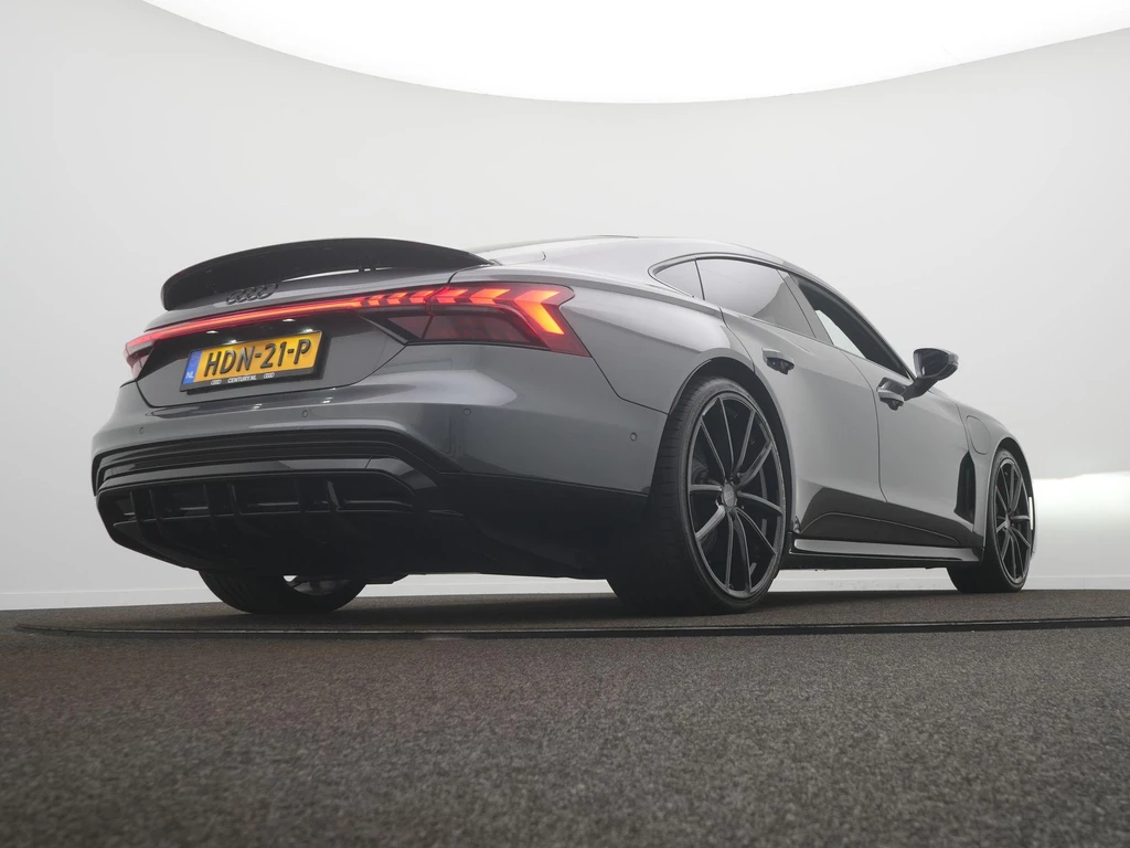 Audi e-tron GT – foto 7