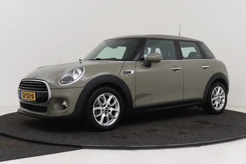 Mini 5-Deurs 1.5 Cooper Salt | Airco | Org NL | Dealer Ond. | Cruise Control | CarPlay | Navigatie |
